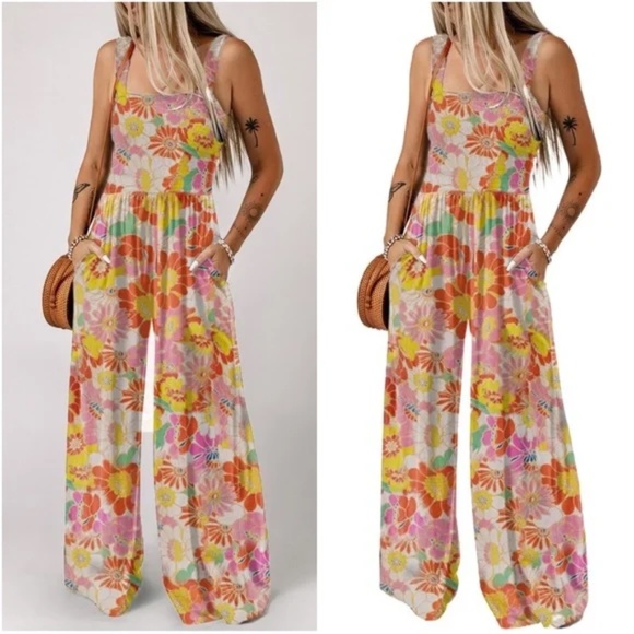 071 Floral Print Smocked Cami Pocket Jumpsuit - Picture 2 of 3